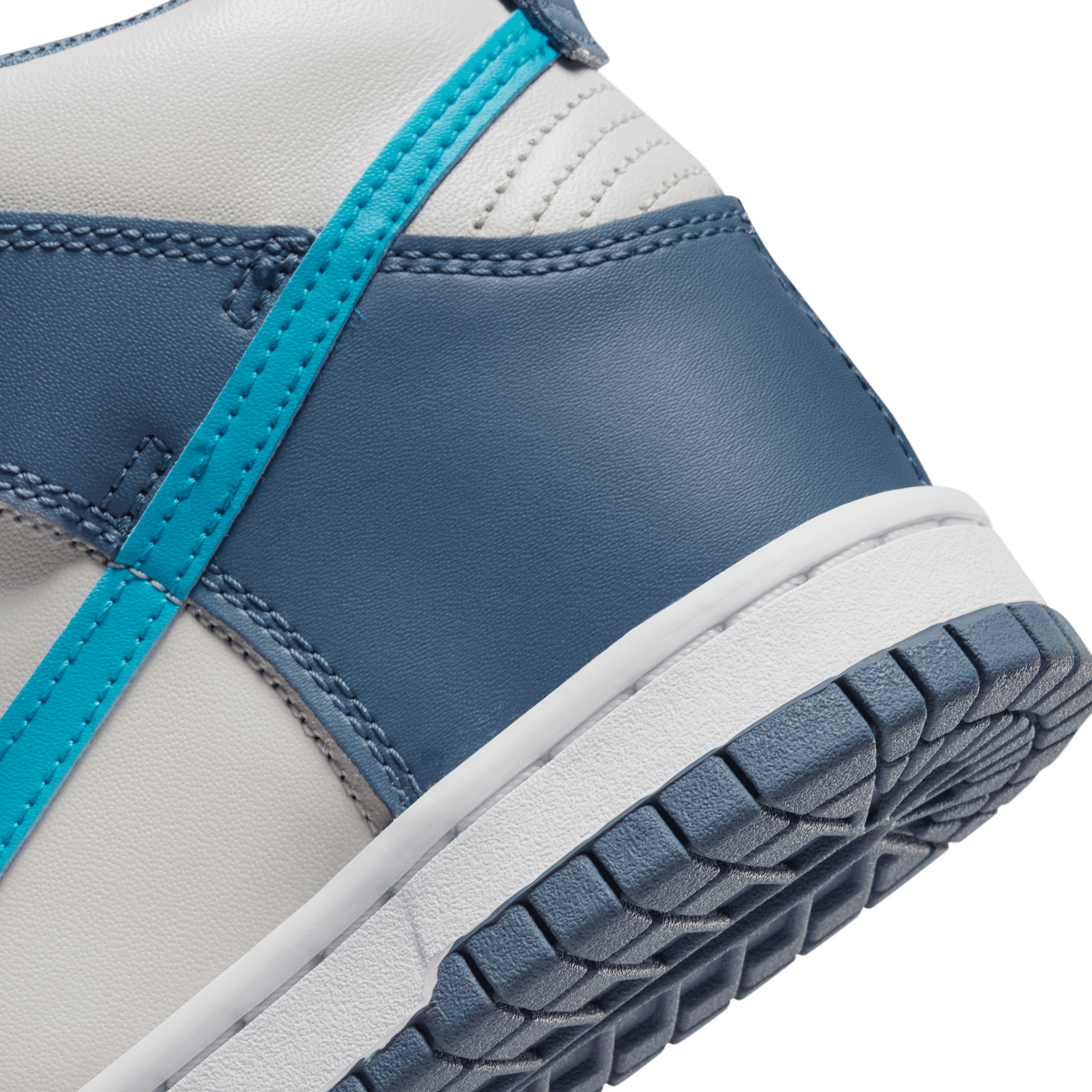 Big Kids' Nike Dunk High "Light Bone Diffused Blue"