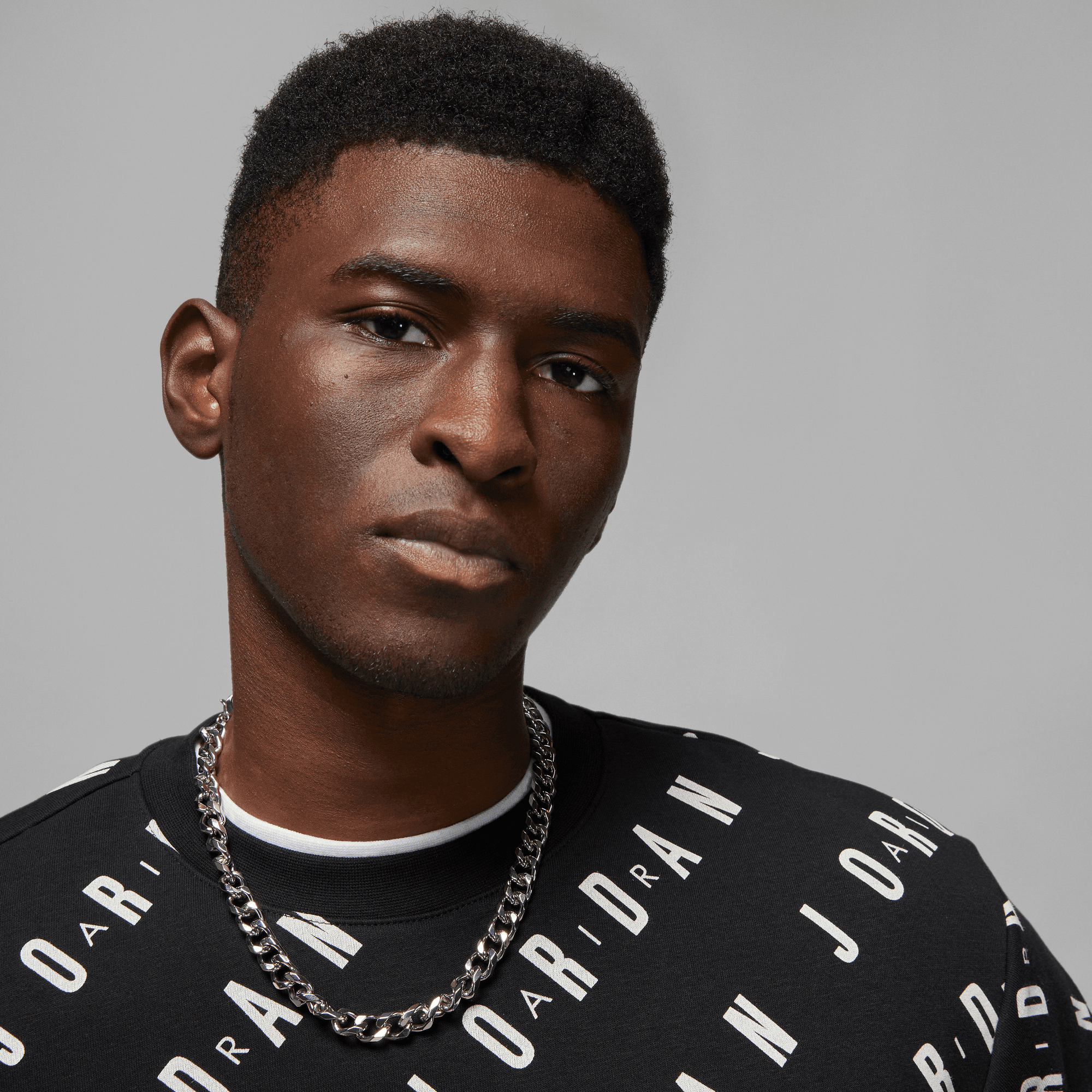 Men's Jordan Essentials Graphic Fleece Crew-Neck Sweatshirt