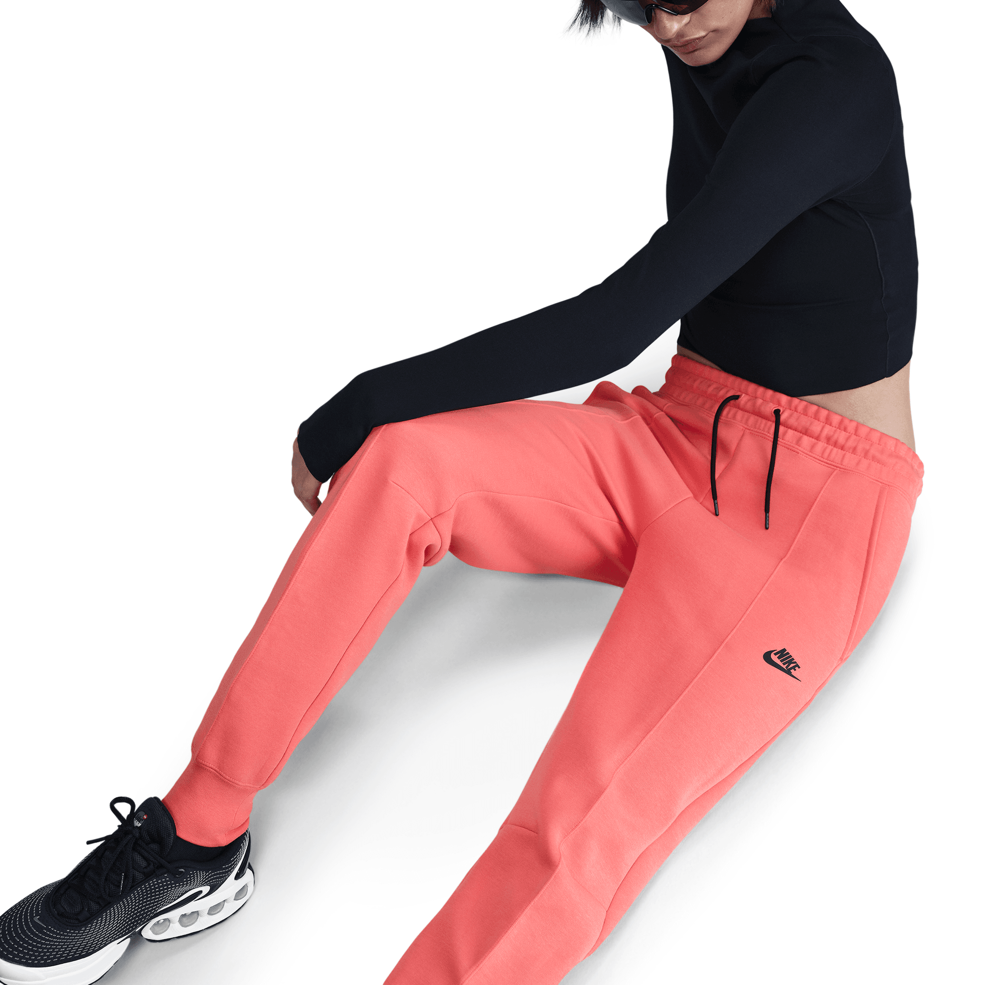 Women's Nike Sportswear Tech Fleece "Magic Ember"