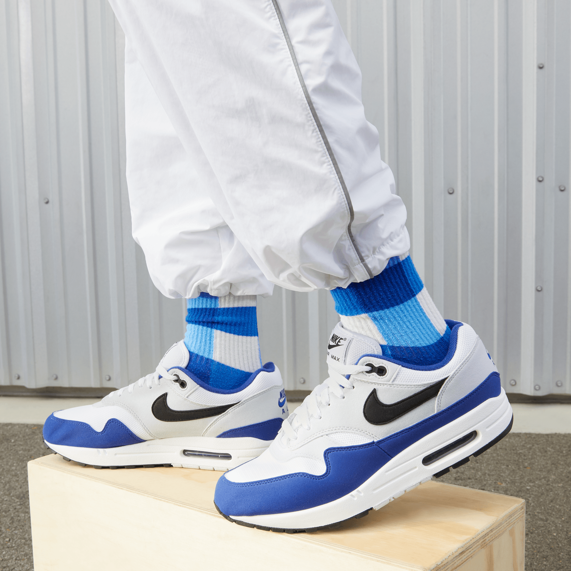 Men's Nike Air Max 1 "Deep Royal Blue"