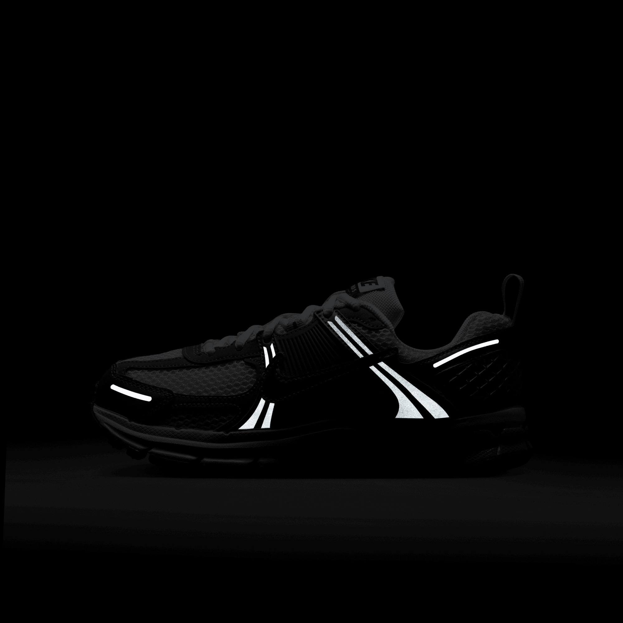 Big Kids' Nike Vomero 5 "Metallic Pewter"