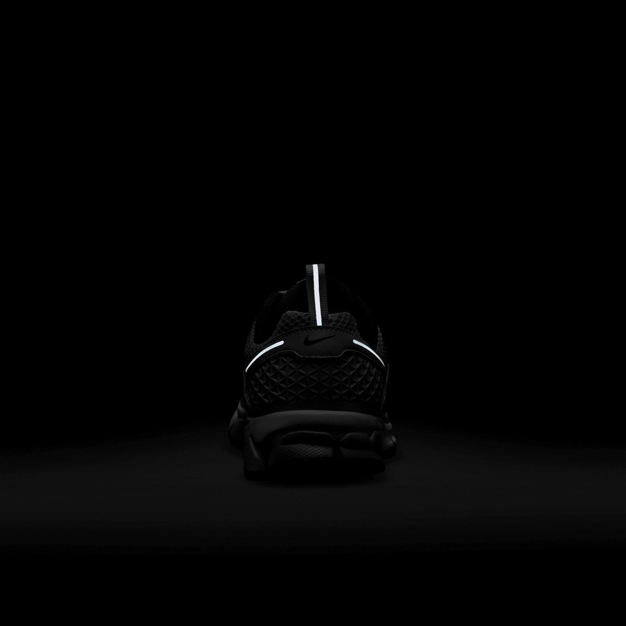 Big Kids' Nike Vomero 5 "Hot Fuchsia"