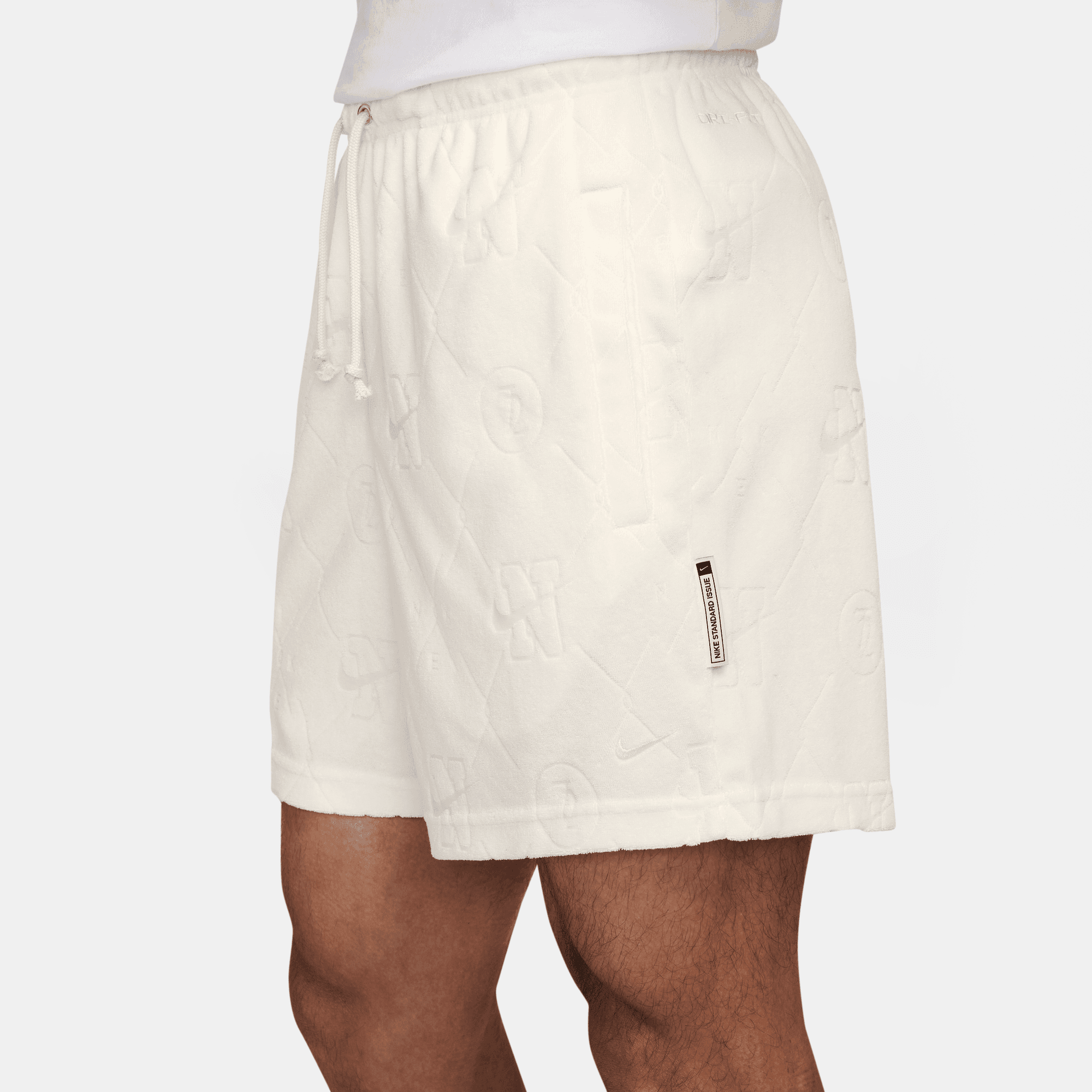 Men's Nike Standard Issue Dri-FIT 6" Basketball Shorts