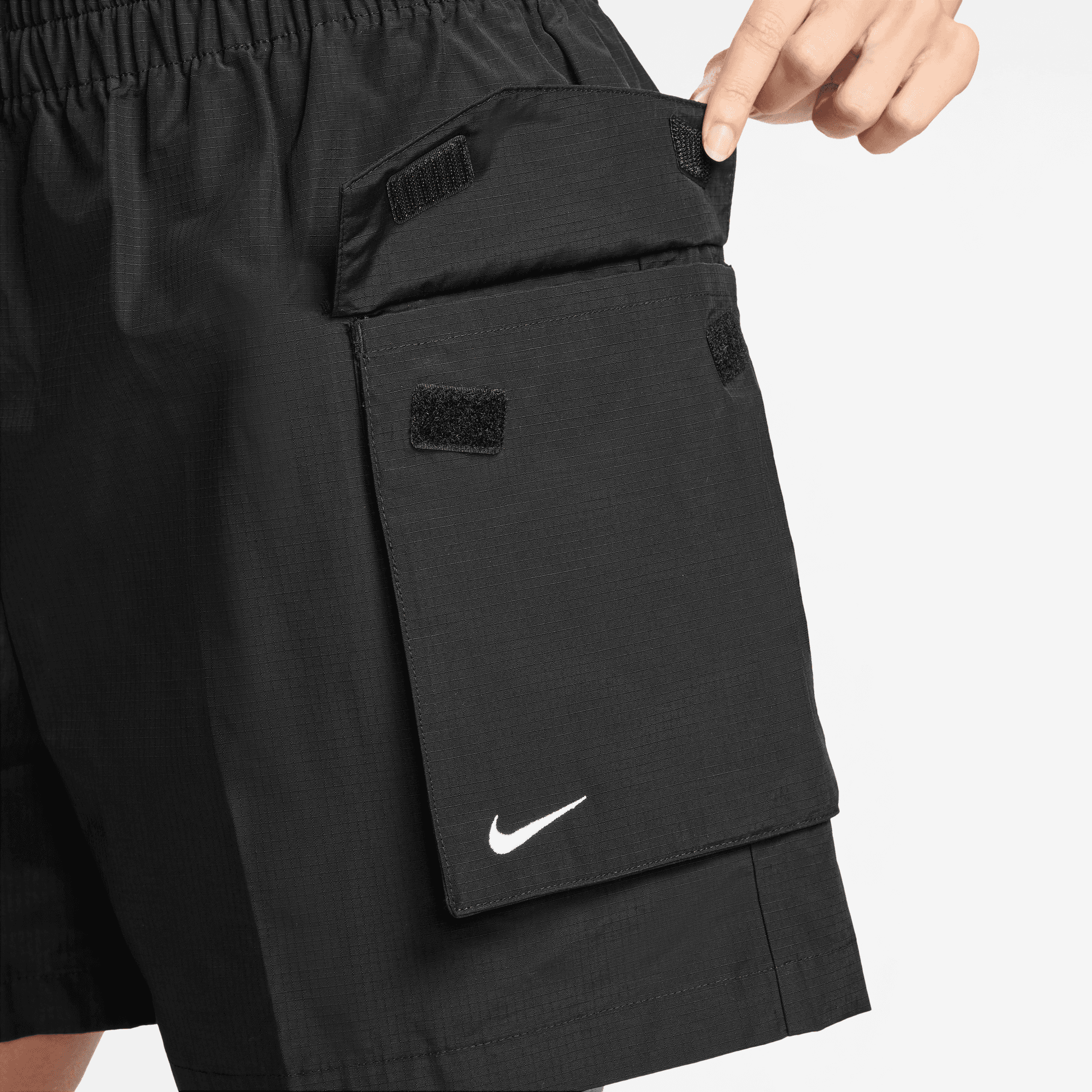 Women's Nike Sportswear Essential Woven High-Waisted 5" Cargo Shorts