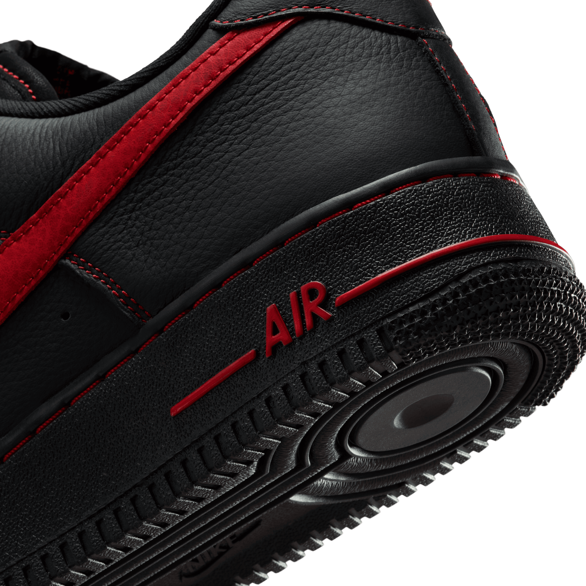 Men's Nike Air Force 1 '07 LV8