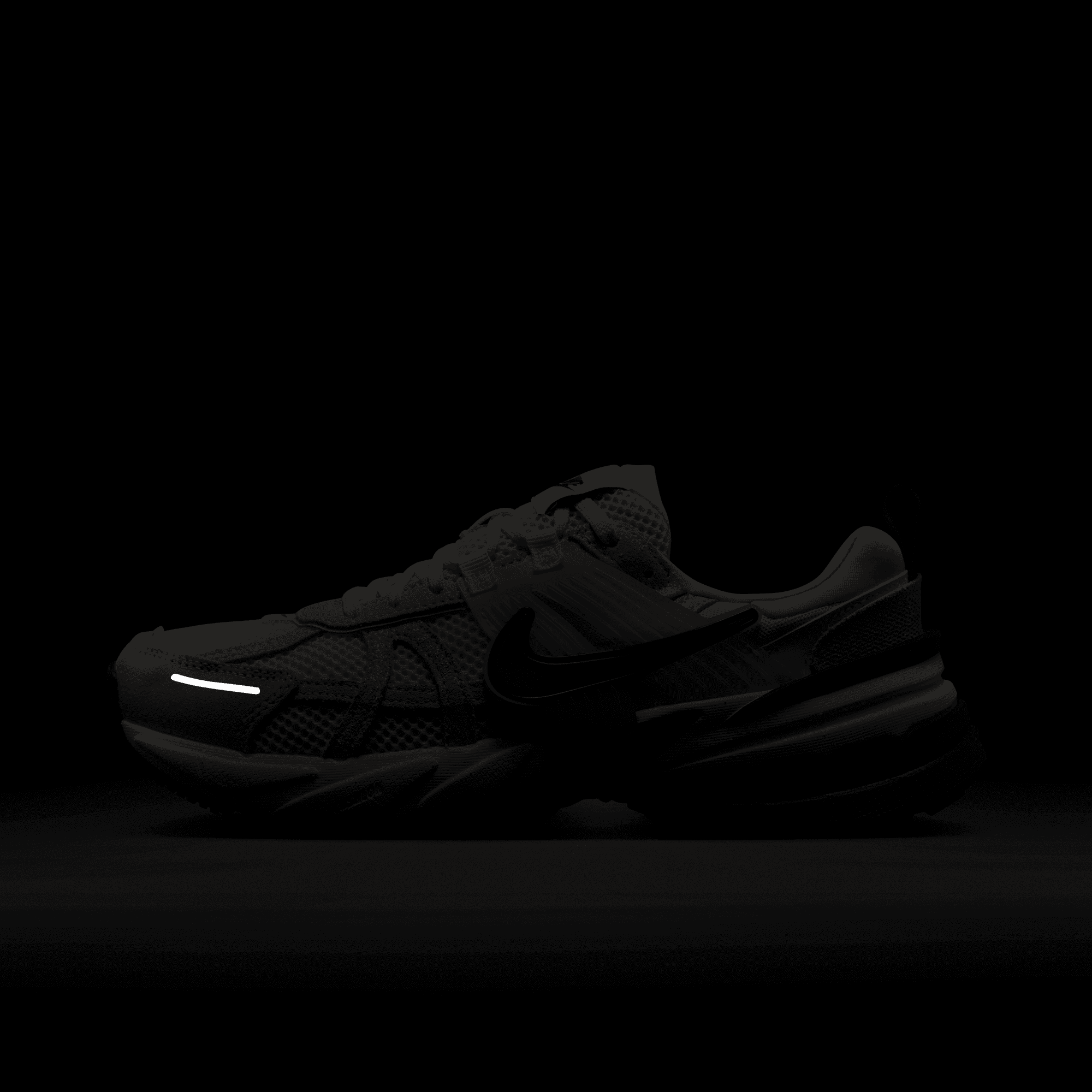 Women's Nike V2K Run SE "White Team Red"