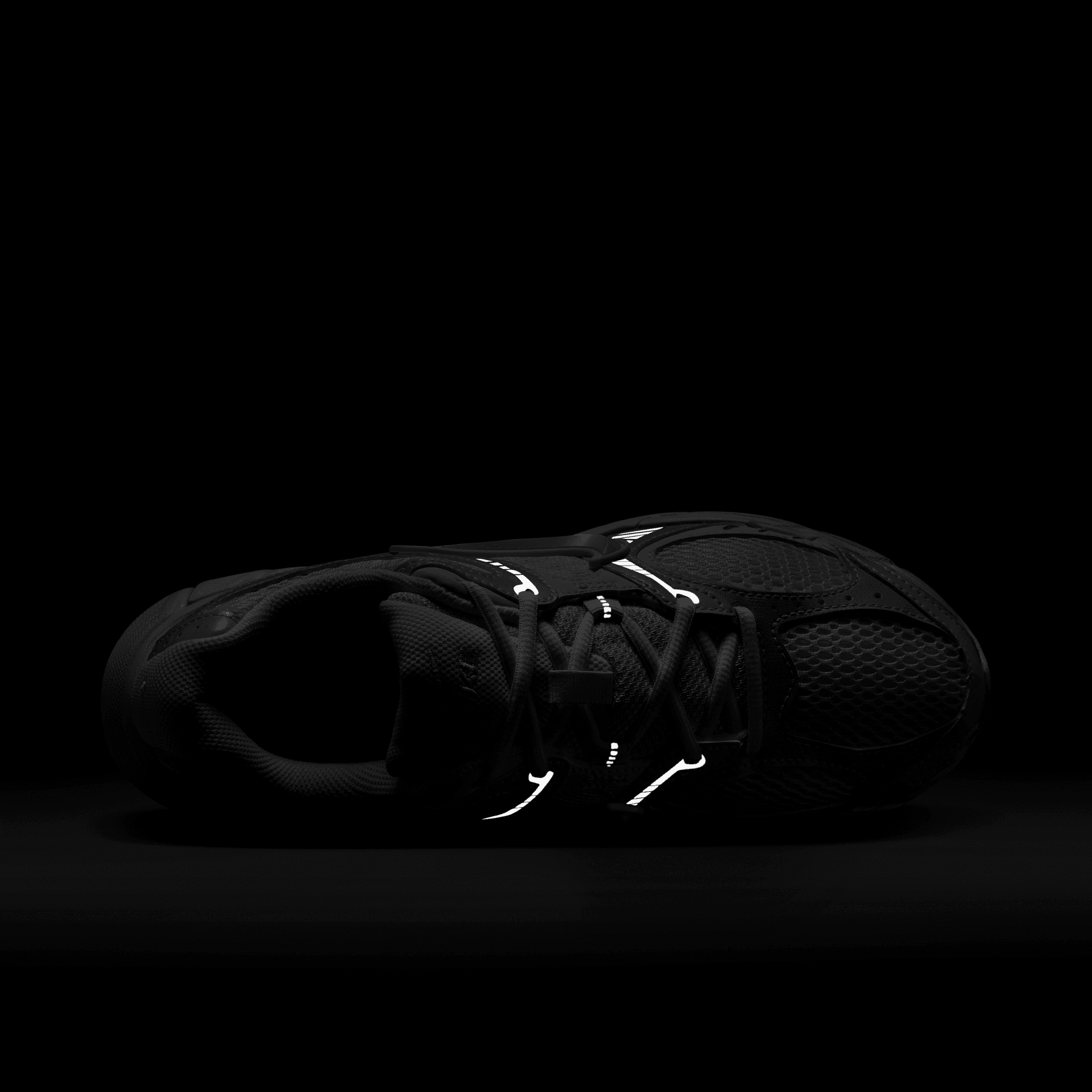 Women's Nike V5 RNR "White Metallic Silver"