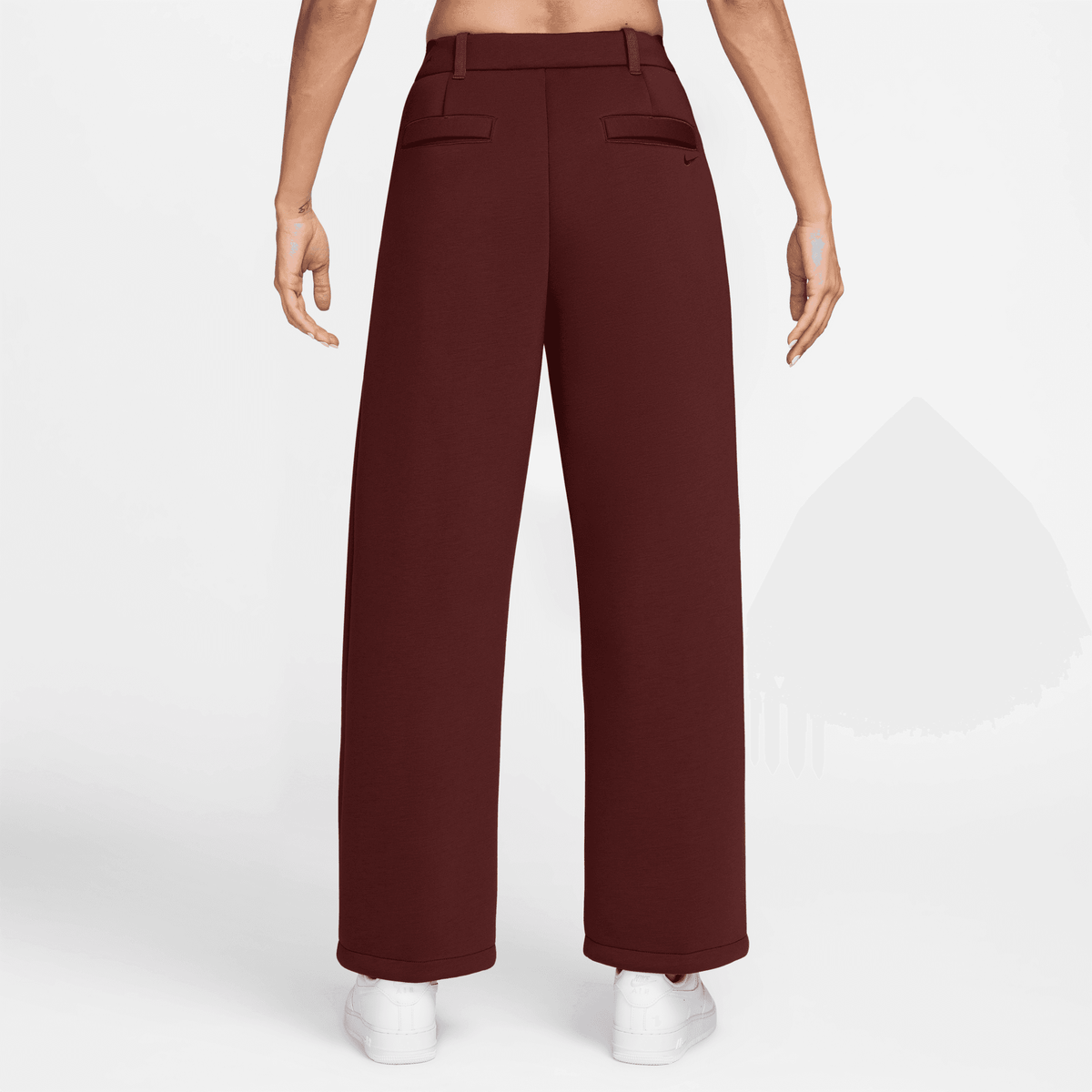 Women's Nike Pregame Fleece Loose Mid-Rise Trousers