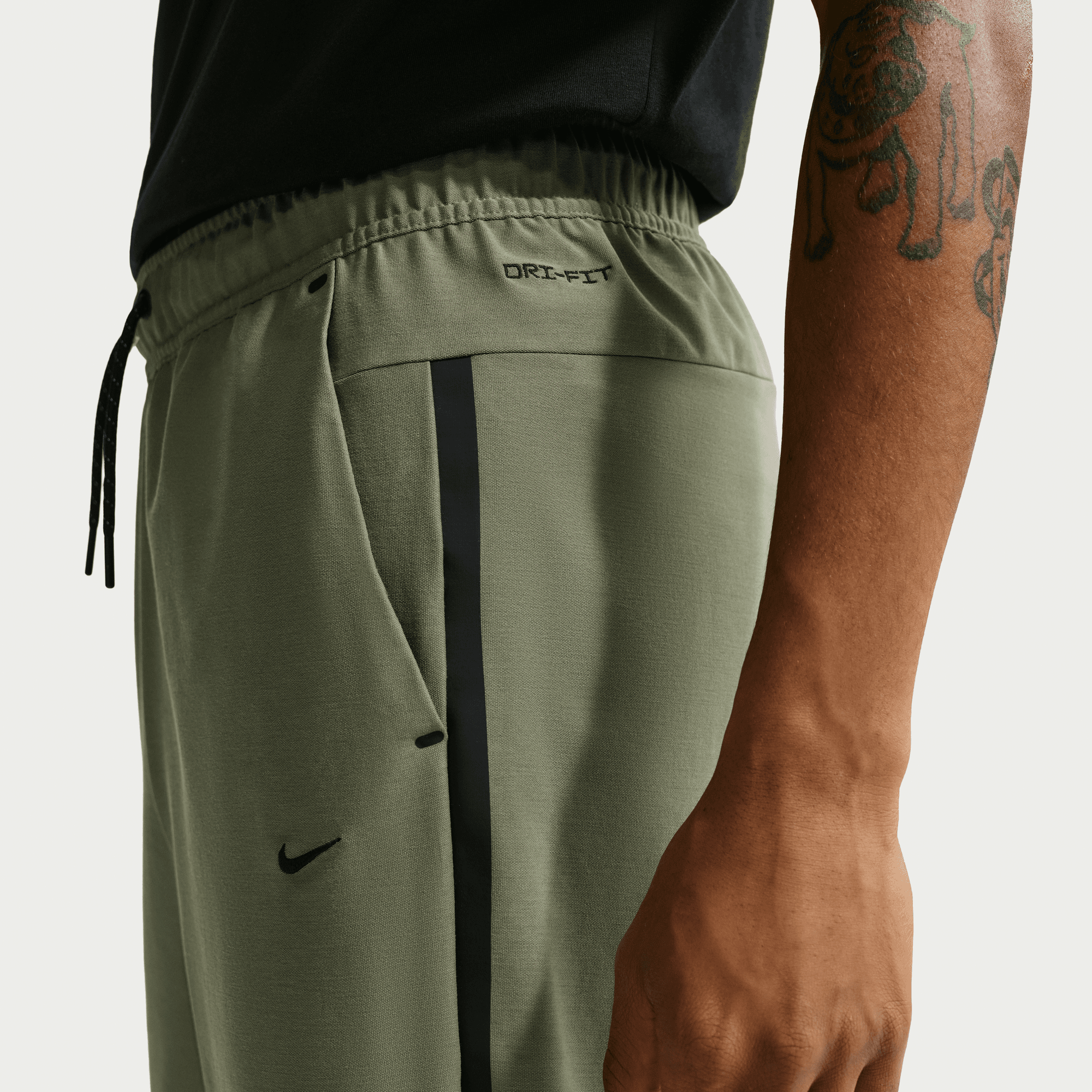 Men's Nike Tech Dri-FIT Shori Knit Pants