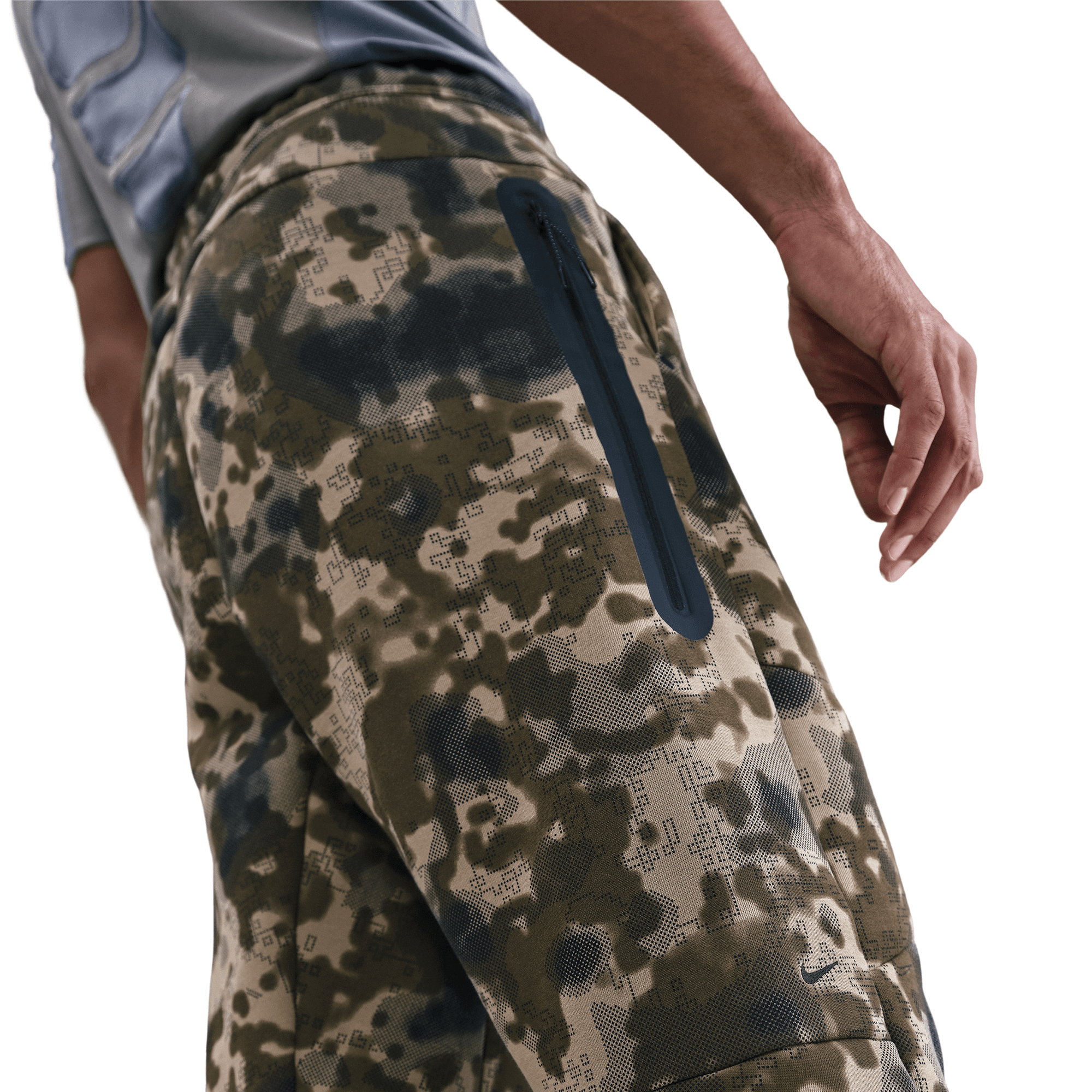 Men's Nike Tech Open-Hem Fleece Camo Pants