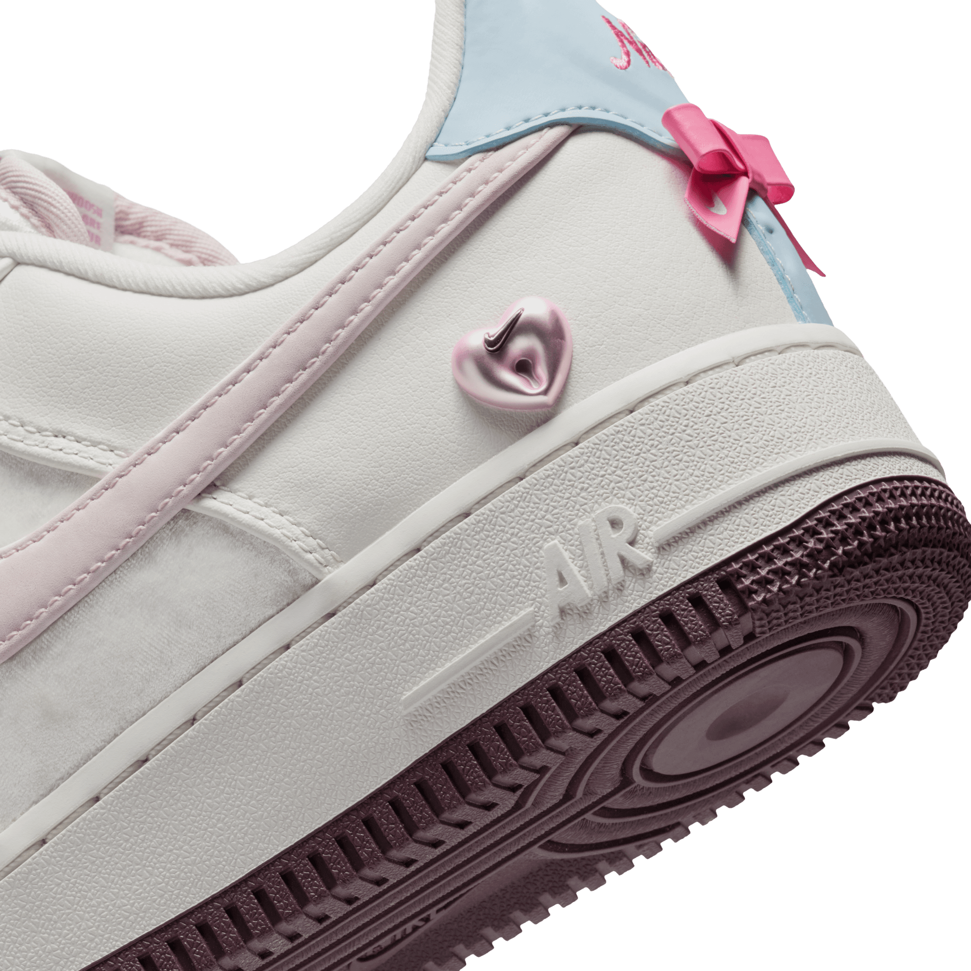 Women's Nike Air Force 1 '07 "Valentines Day"