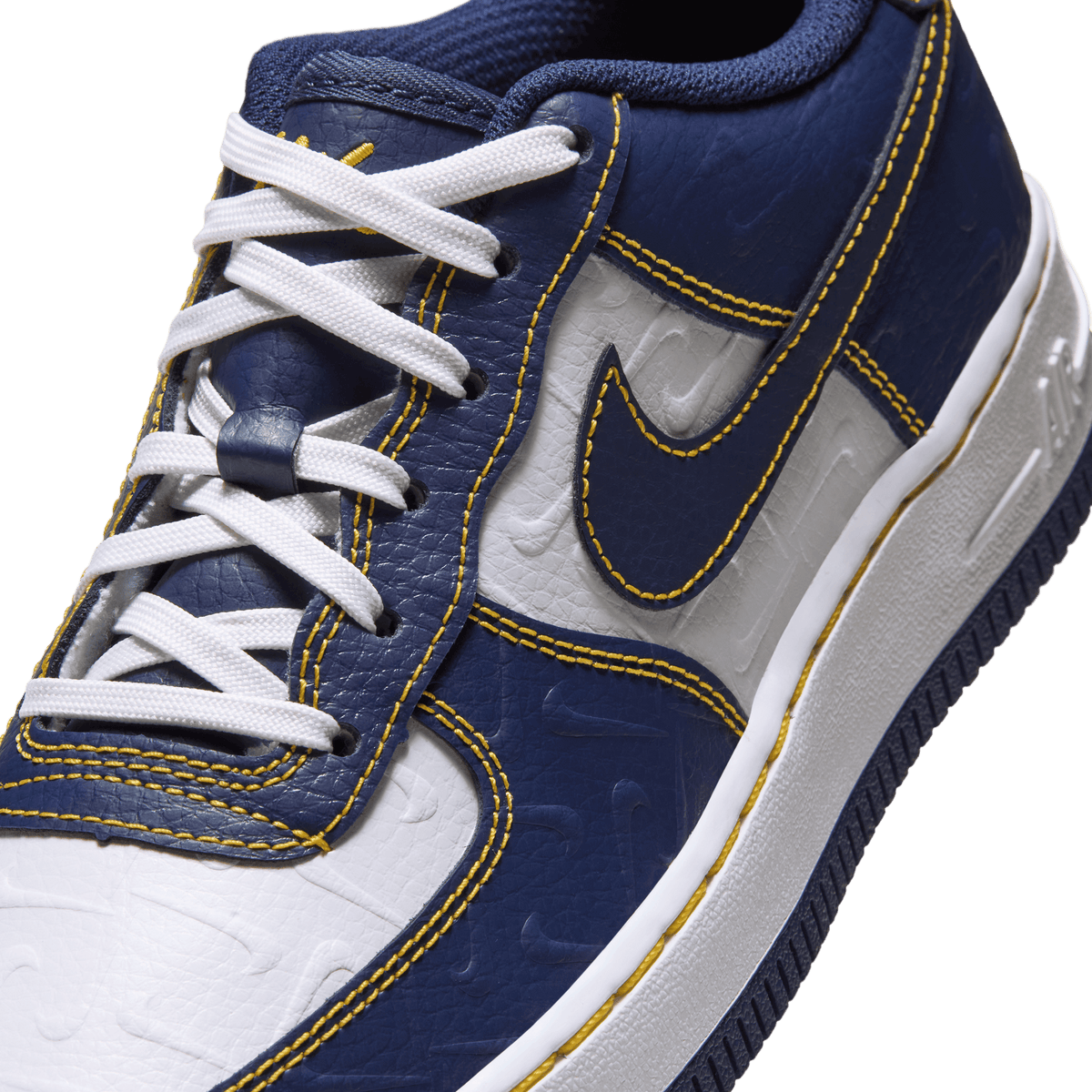 Big Kids' Nike Air Force 1 LE "Summit White"