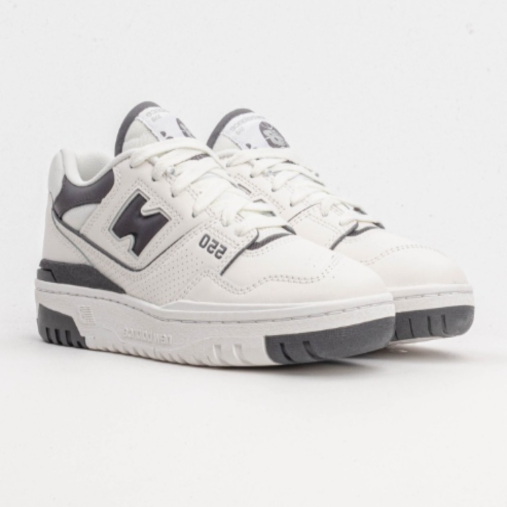 Women's 550 New Balance "Sea Salt Magnet"