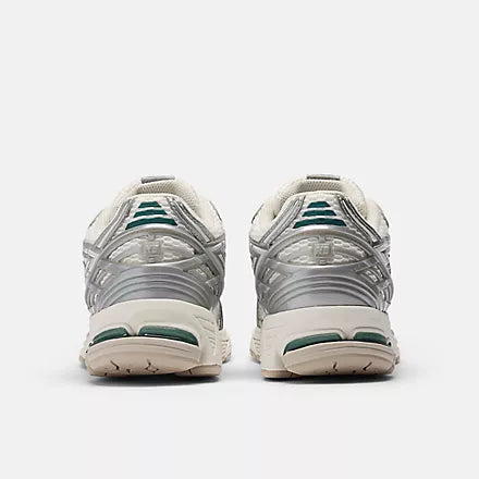 Men's/Women's New Balance 1906 "Silver Metallic Sea Salt"