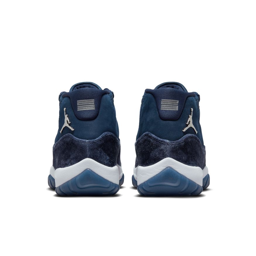 Women's Air Jordan 11 Retro "Midnight Navy"