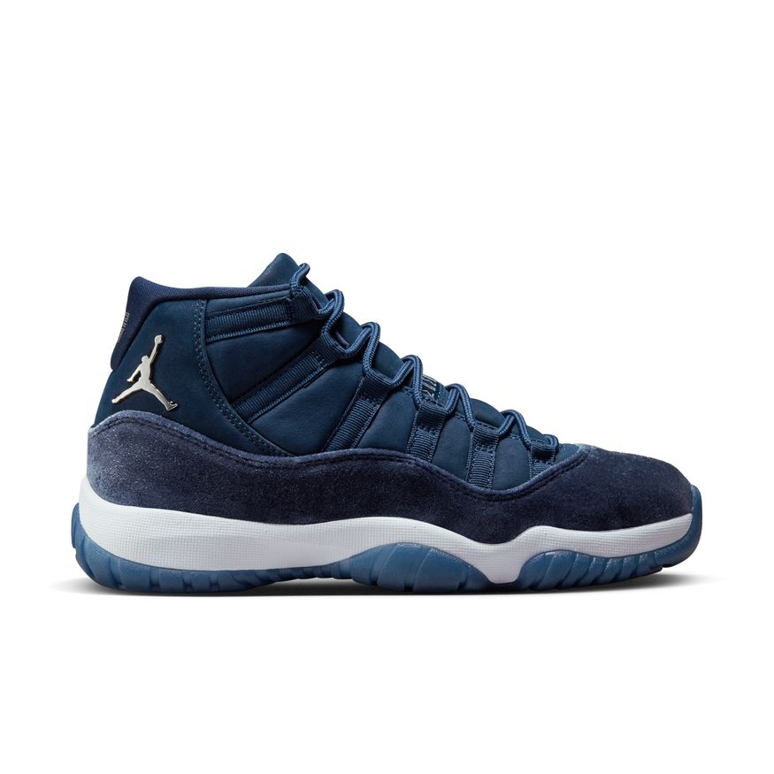Women's Air Jordan 11 Retro "Midnight Navy"