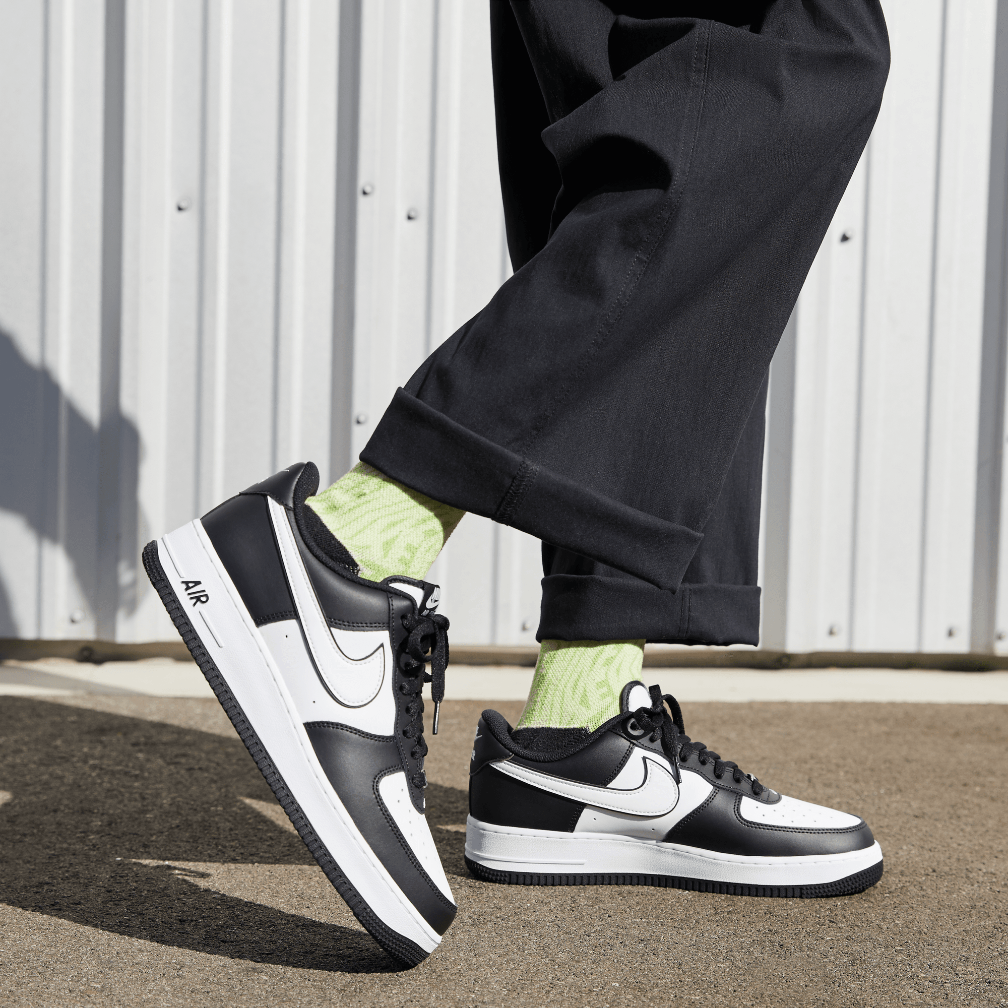 Men's Air Force 1 '07 "White Swoosh Panda"