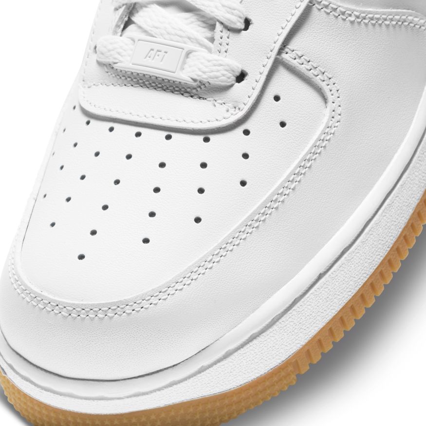 Men's Nike Air Force 1 '07 Shoe "White Gum Light Brown'