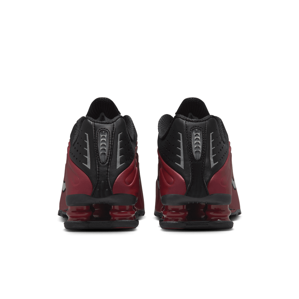 Women's Nike Shox R4 "Black Team Red"