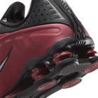 Women's Nike Shox R4 "Black Team Red"