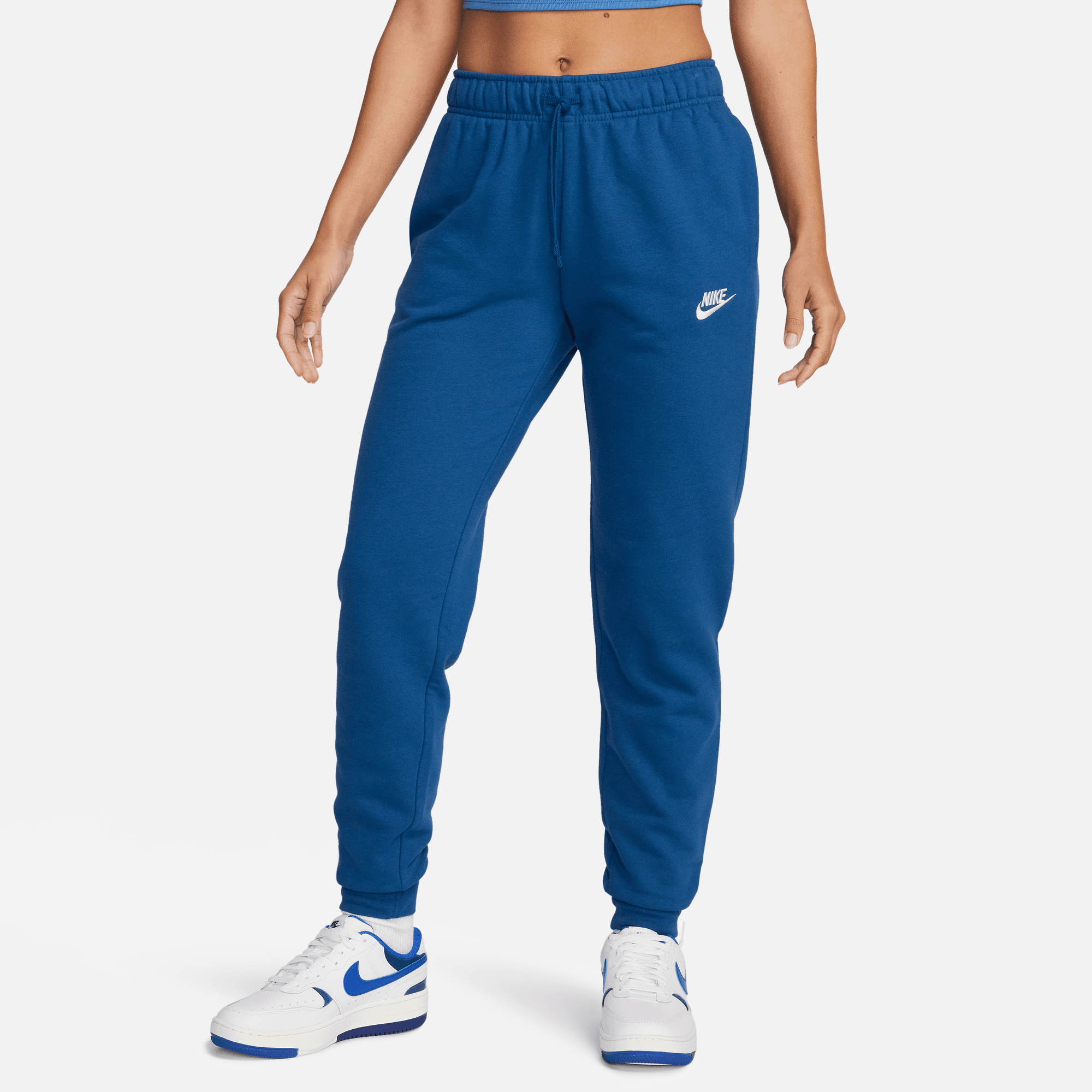 Nike club joggers womens shop