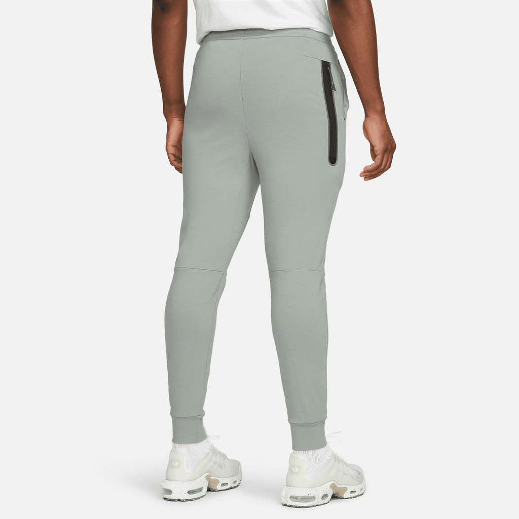 Men's Nike Sportswear Tech Fleece Lightweight Slim-Fit Jogger Sweatpants