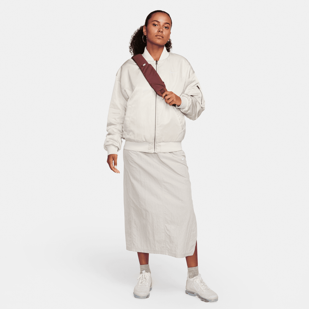 Nike Sportswear Essentials Sling Bag (8L) (UNISEX)