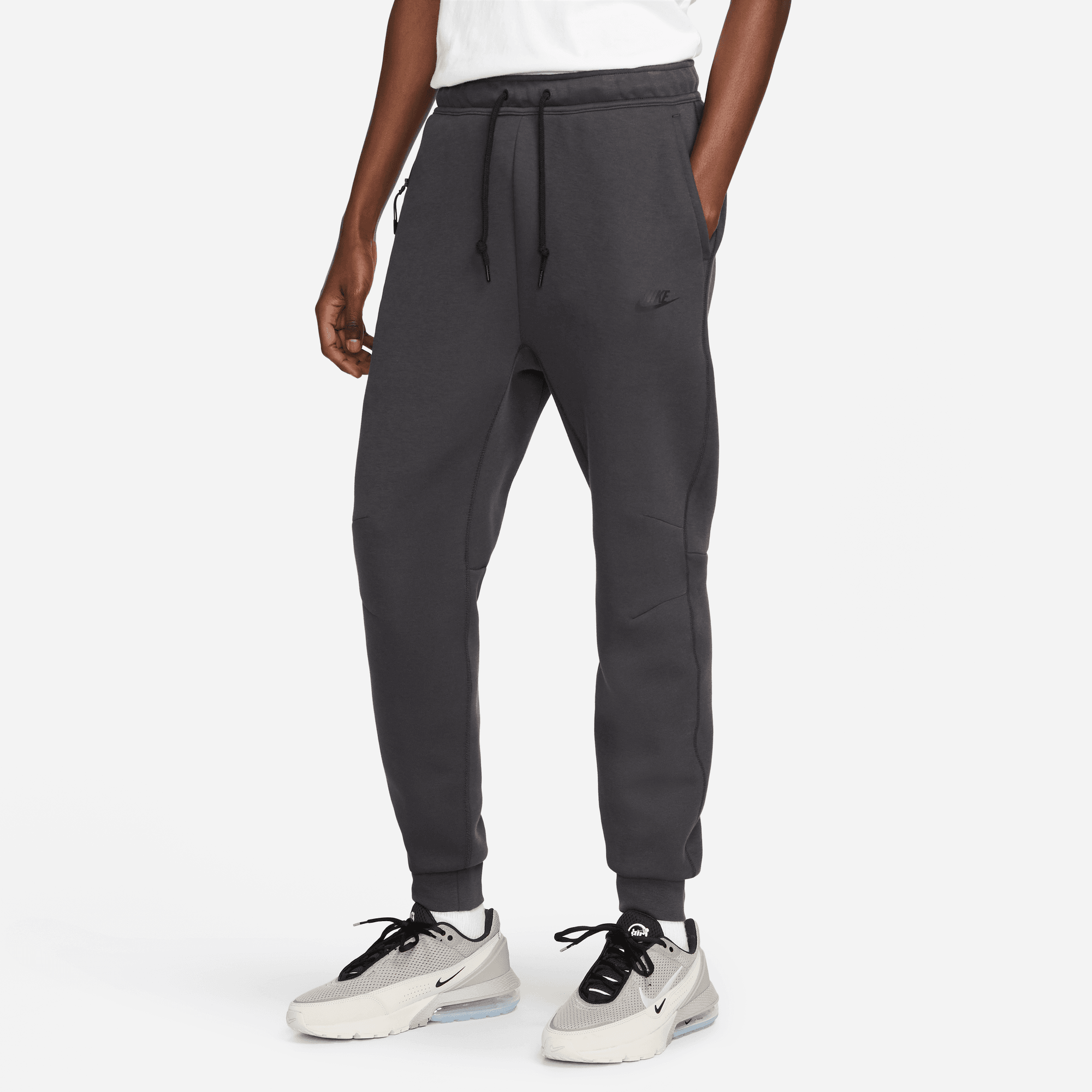 Men s Nike Sportswear Tech Fleece XS The Closet Inc