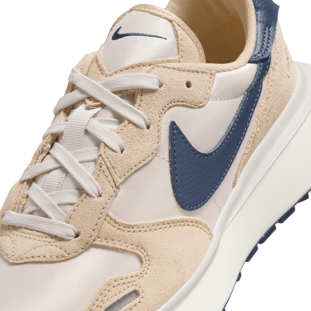 Women's Nike Phoenix Waffle "Light Orewood Brown Navy"