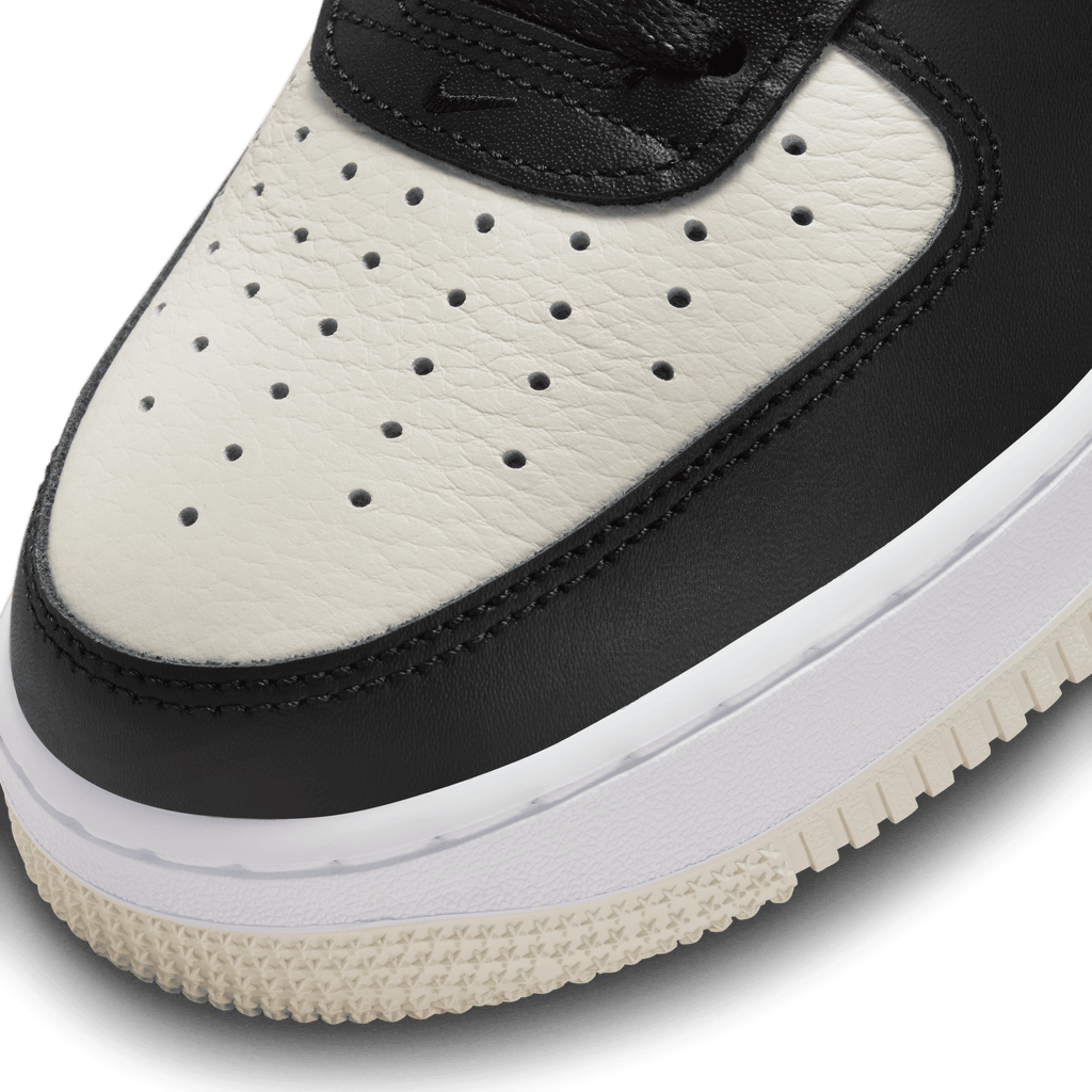 Men's Nike Air Force 1 '07 LV8 "Split Black Phantom"