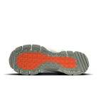 Men's Nike Zoom Vomero Roam Winterized "Black Light Silver"