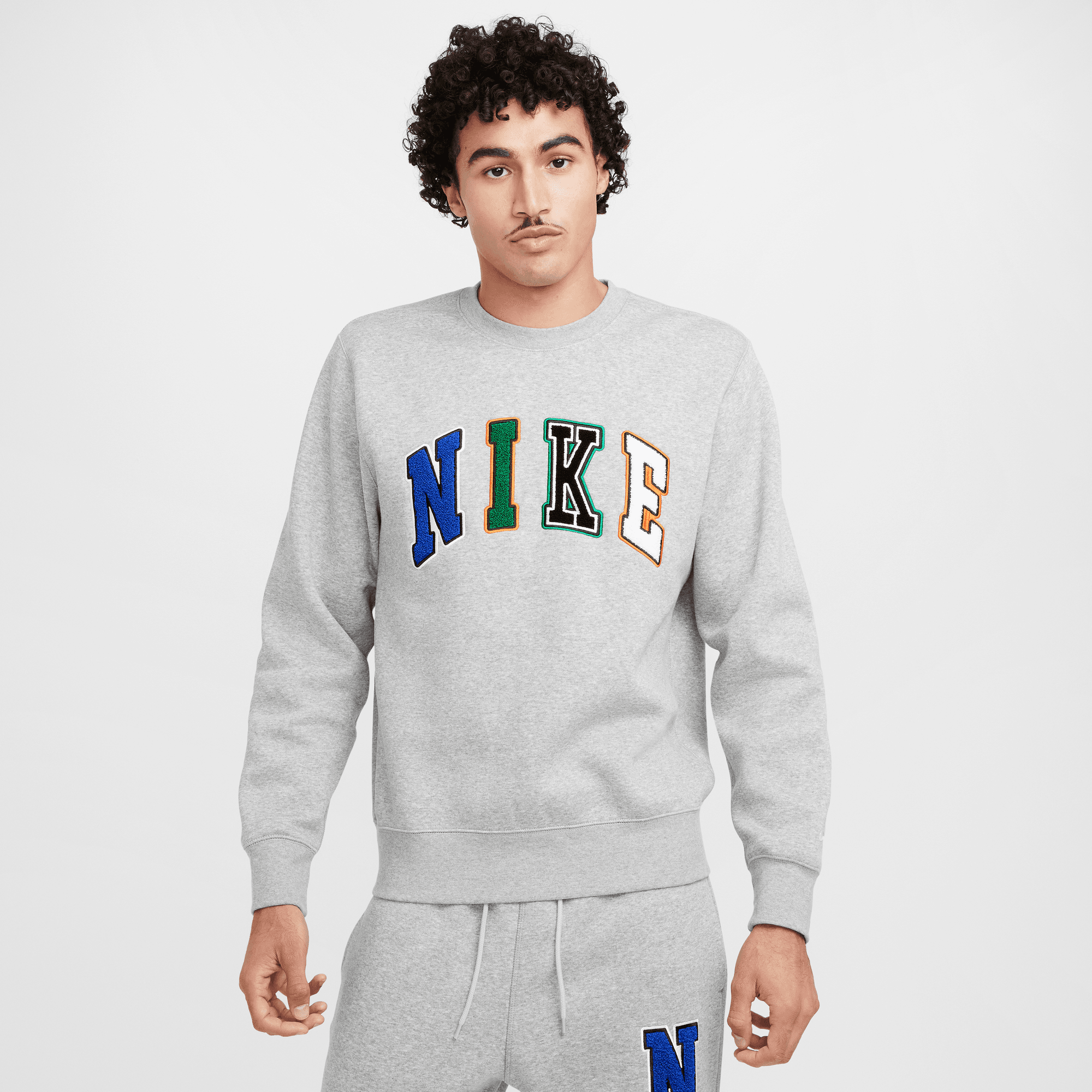 Men s Nike Club Crew Sweatshirts The Closet Inc