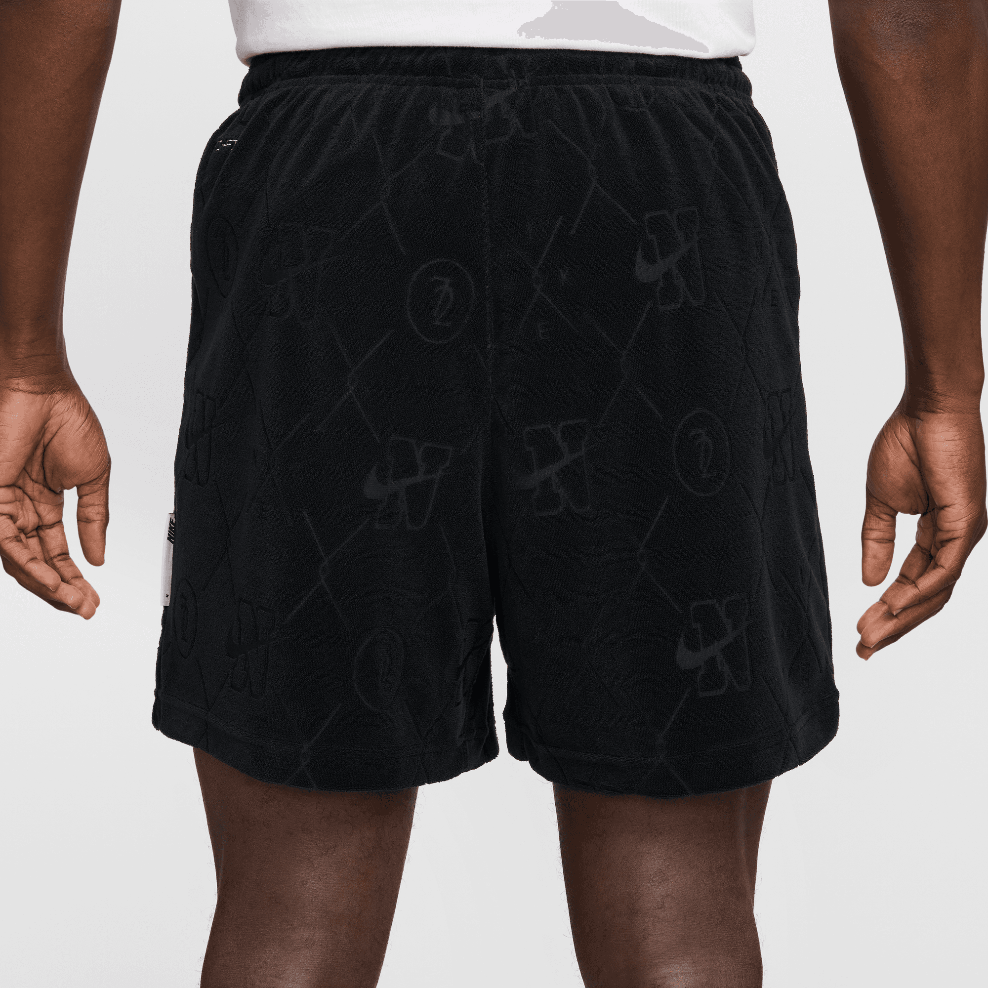 Men's Nike Standard Issue Dri-FIT 6" Basketball Shorts