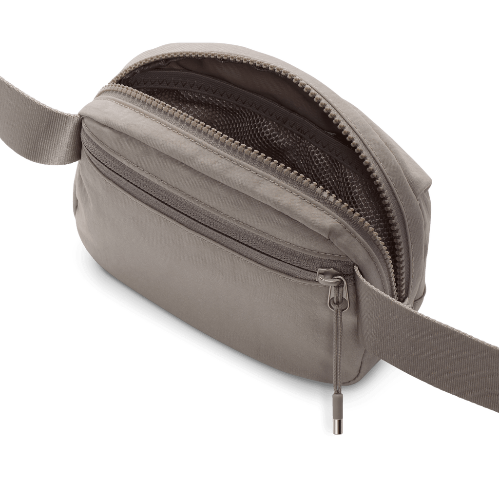 Unisex Nike Aura Crossbody Bag (2L)