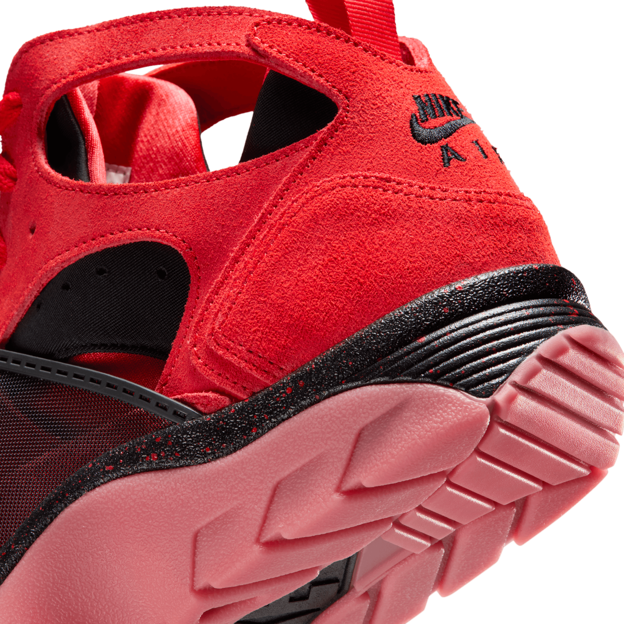 Men's Nike Air Trainer Huarache "Challenge Red"