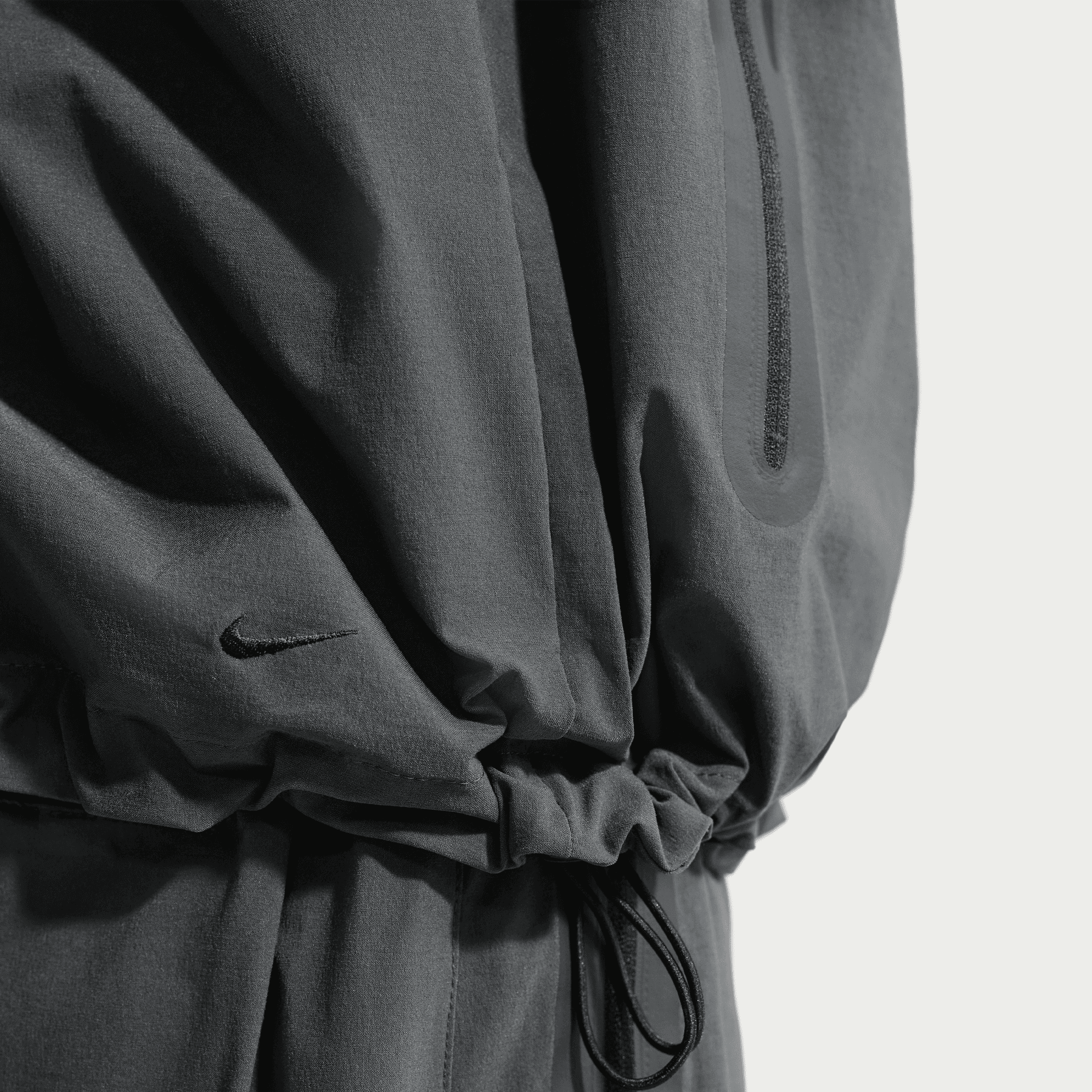 Men's Nike Tech Dri-FIT Woven Full-Zip Windrunner Jacket