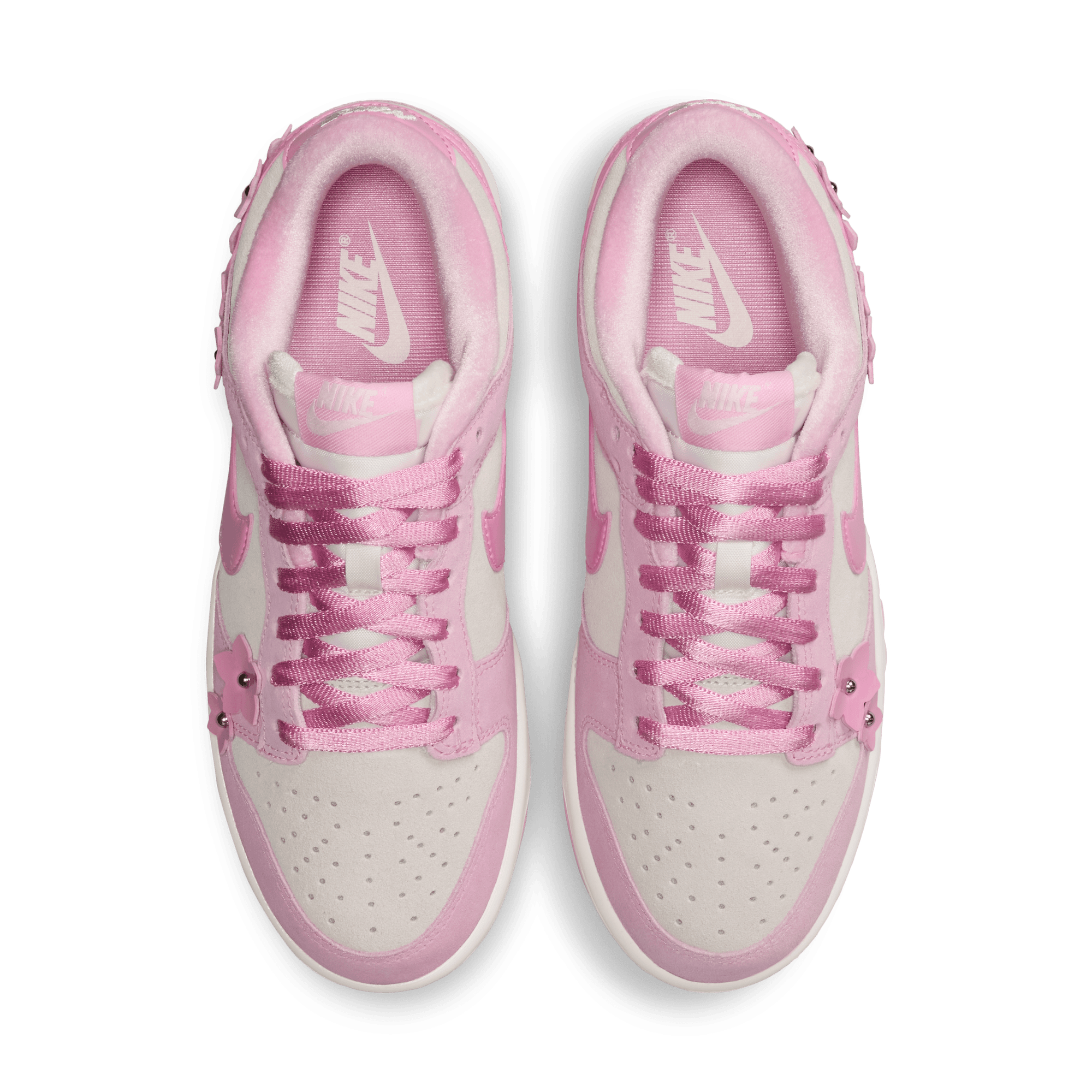 Women's Nike Dunk Low SE - Image View
