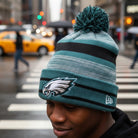 New Era Philadelphia Eagles Cuffed Pom Knit "Unisex"