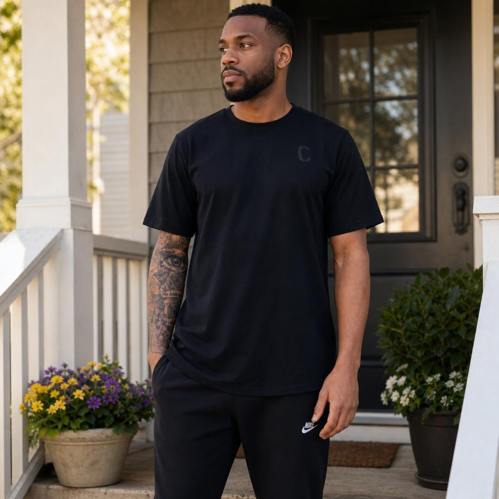 The Closet Inc Men Curved Hem T-Shirts “ Navy With Clear C