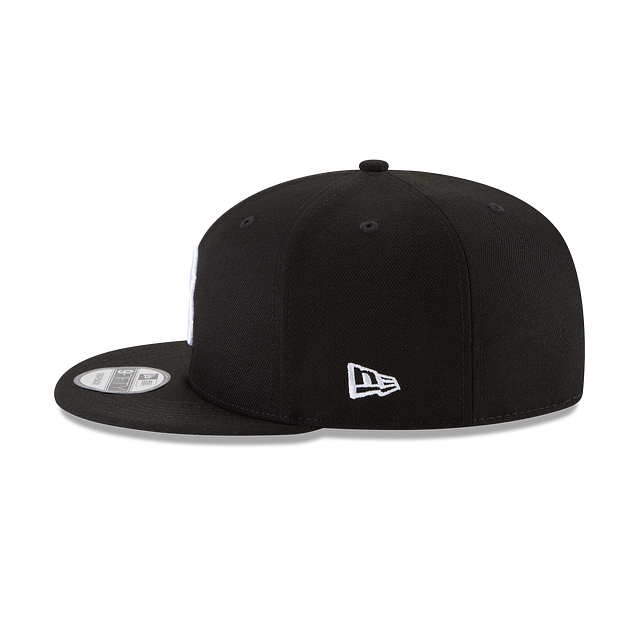 Boston Red Sox New Era Black and White 9FIFTY Snapback