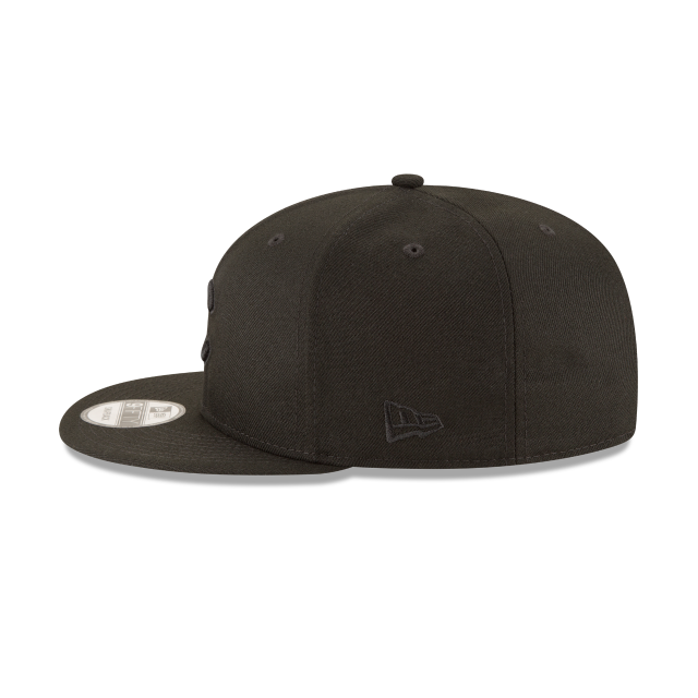 Chicago Cubs New Era Black on Black 9FIFTY Snapback