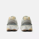 Big Kids' New Balance 9060 "Sea Salt"