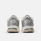Men's/Women's New Balance 1906 "Silver Metallic Sea Salt"