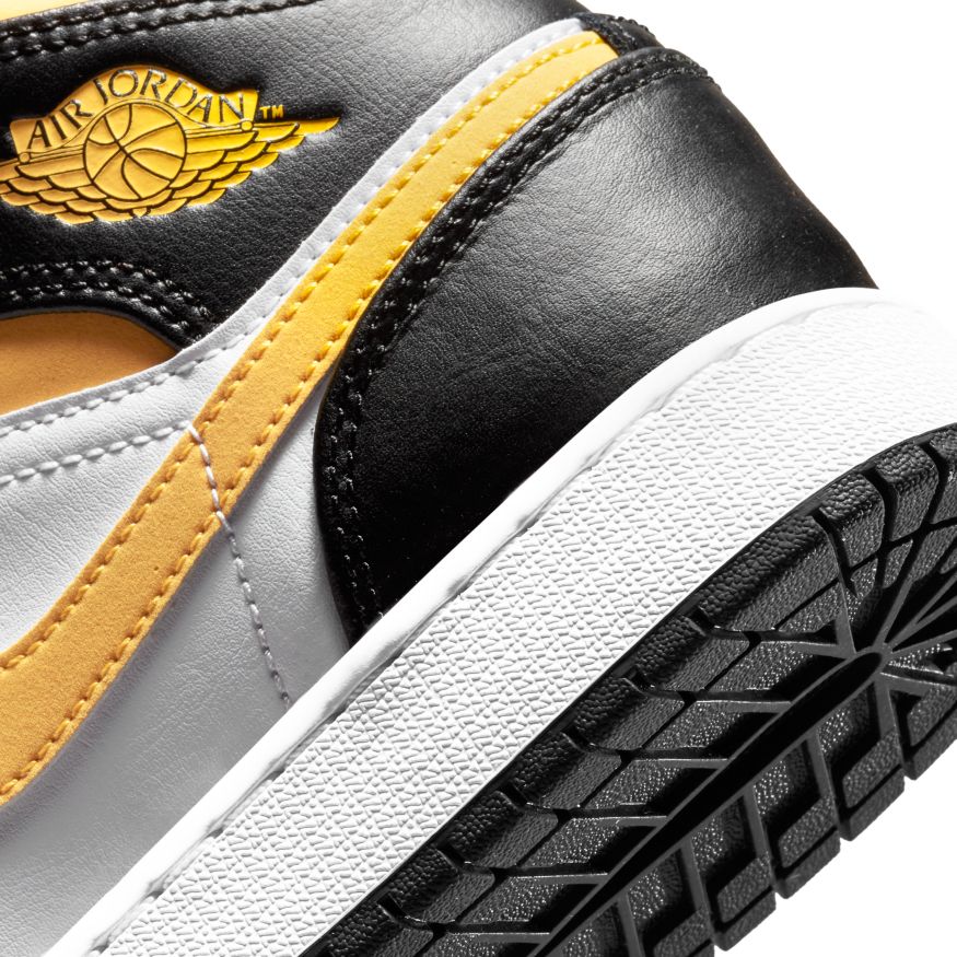 Jordan 1 mid black university gold discount