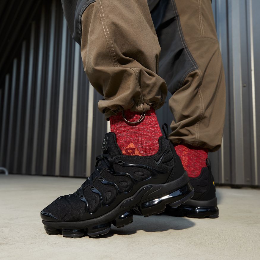 Men's Nike Air VaporMax Plus "Triple Black"