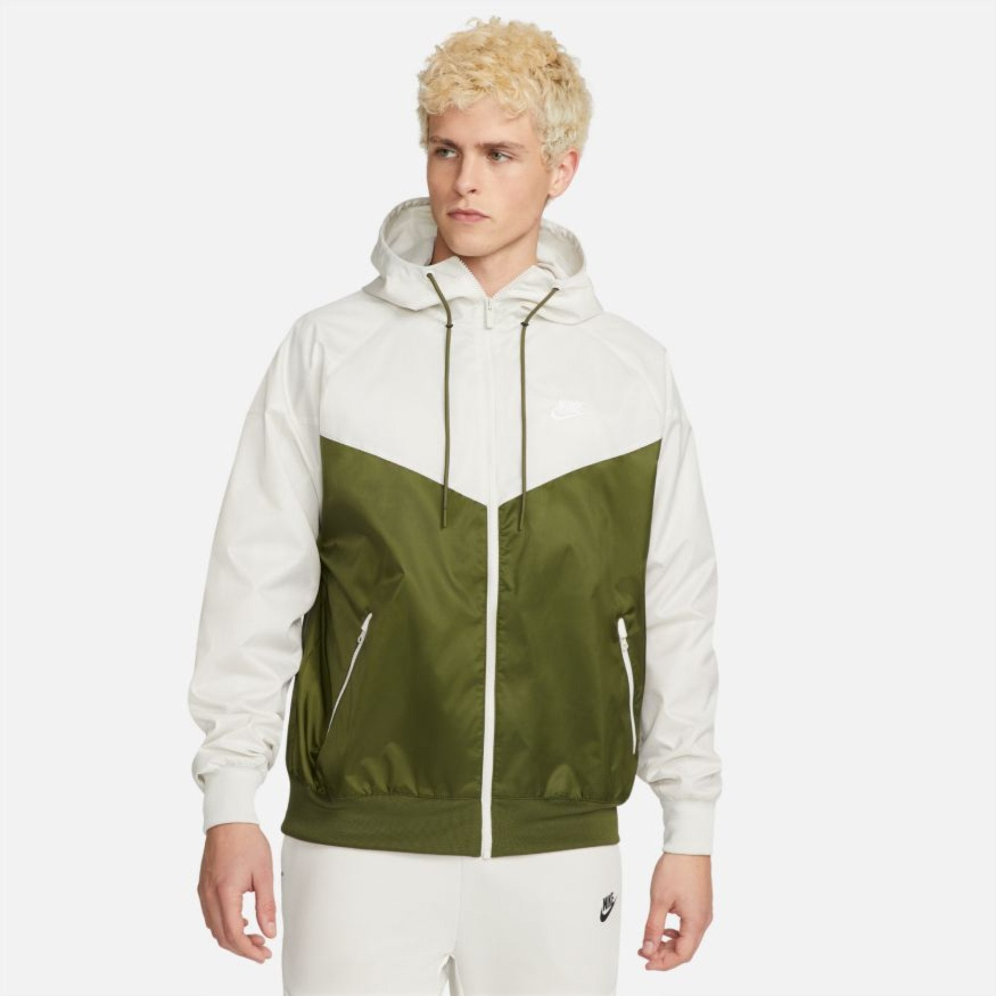 Nike sportswear windrunner men's hooded windbreaker outlet